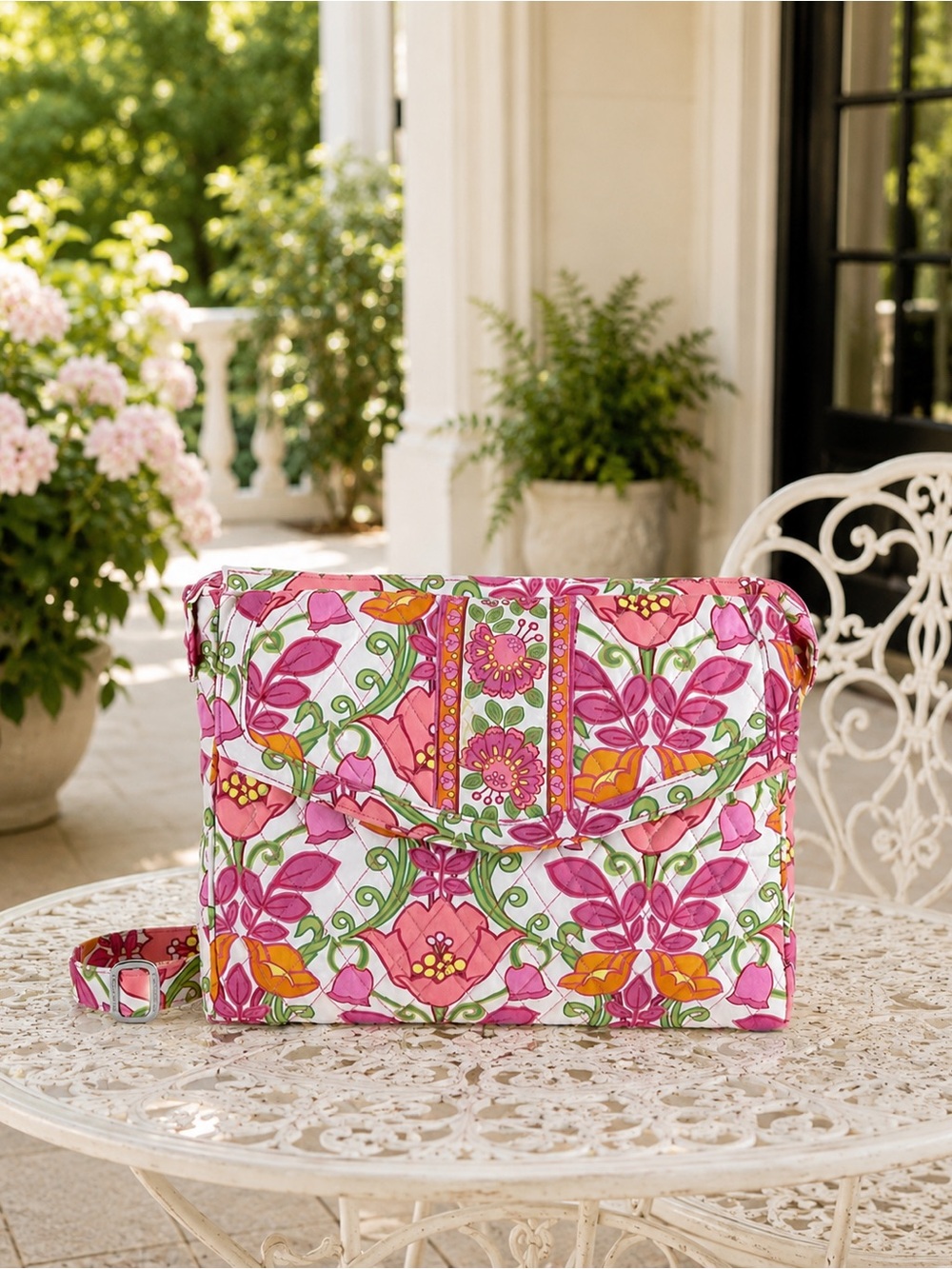 Vera Bradley Tablet Hipster Crossbody Bag – Lilli Bell Floral Print